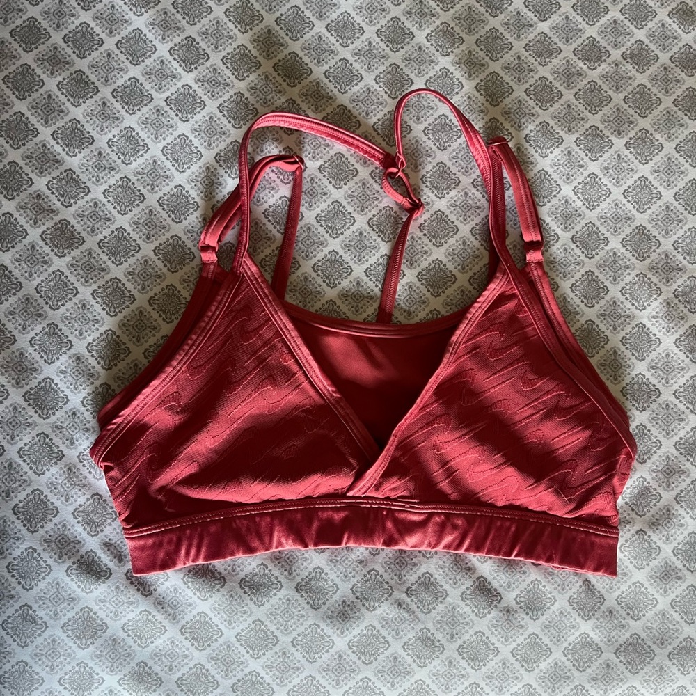 nike sports bra